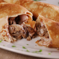 Блины с ветчиной и шампиньонами