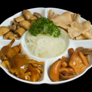 Ассорти маринованных грибов