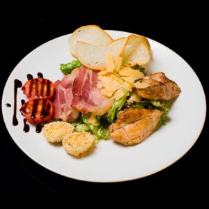 Цезарь с курицей