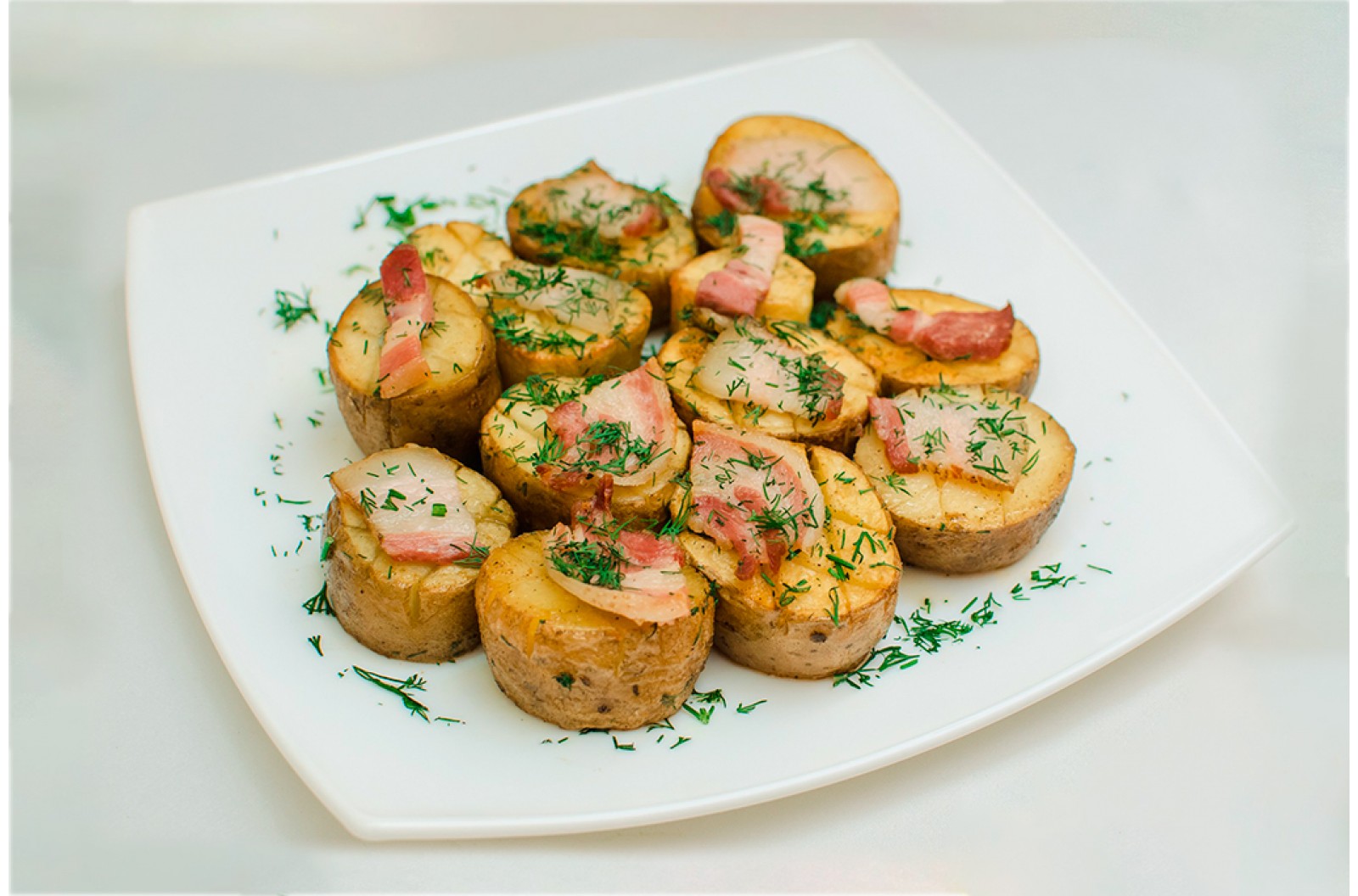 Картофель запеченный с беконом