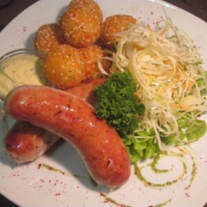 Закуска «Колбаски домашние жареные» от Кафе «Домашний ресторанчик»