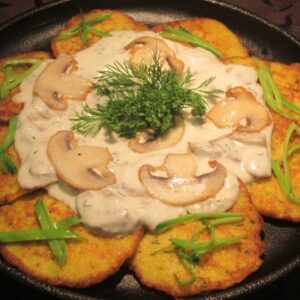 Деруны «С мясом» на сковороде от Кафе «Домашний ресторанчик»