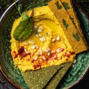 Хумус с копченой паприкой и кедровыми орешками от Green Food Cafe