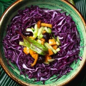 Салат «Винегрет с черной фасолью и сладким бататом» от Green Food Cafe