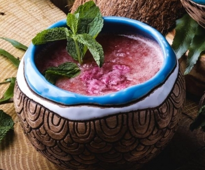 Смузи «Ананас с бананом, клубникой и яблоком» от Green Food Cafe