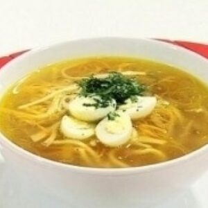 Куриный бульон с перепелиным яйцом от Кафе «Домашний ресторанчик»
