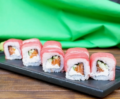 Фирменный ролл от Sushi Life