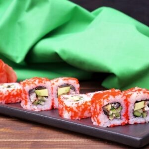 Вес: 180 гРолл «Калифорния с угрем» от Sushi Life