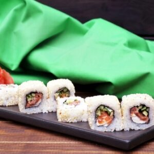 Ролл «Кунсей маки» от Sushi Life