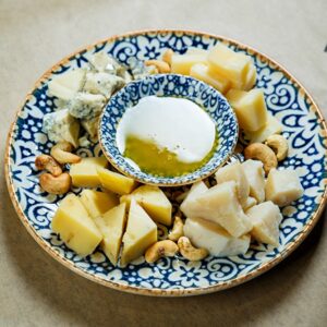 Доска не кавказских сыров