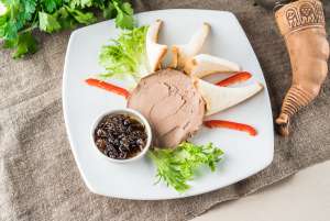 Паштет из куриной печени с луковым вареньем