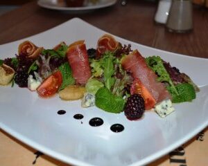 Салат с мясом спек